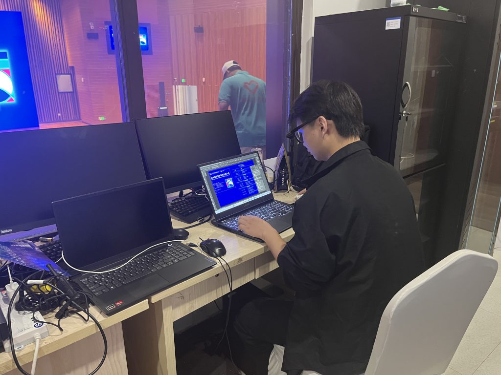 ʵMKͬΪĳͻṩȫ̻