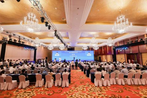 ʵMKҪĳչ˵Ĵϯ߼ӿ췢չ